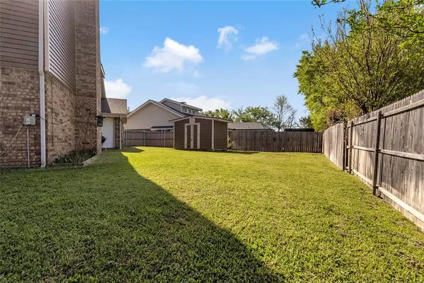 $475,000 | 2405 Thistle Court, Euless, TX 76039
