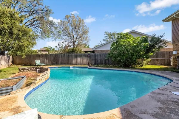 $475,000 | 2405 Thistle Court, Euless, TX 76039