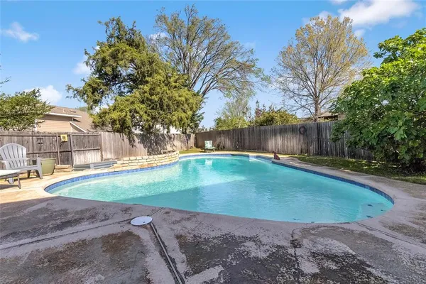 $475,000 | 2405 Thistle Court, Euless, TX 76039
