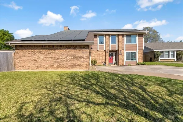 $475,000 | 2405 Thistle Court, Euless, TX 76039