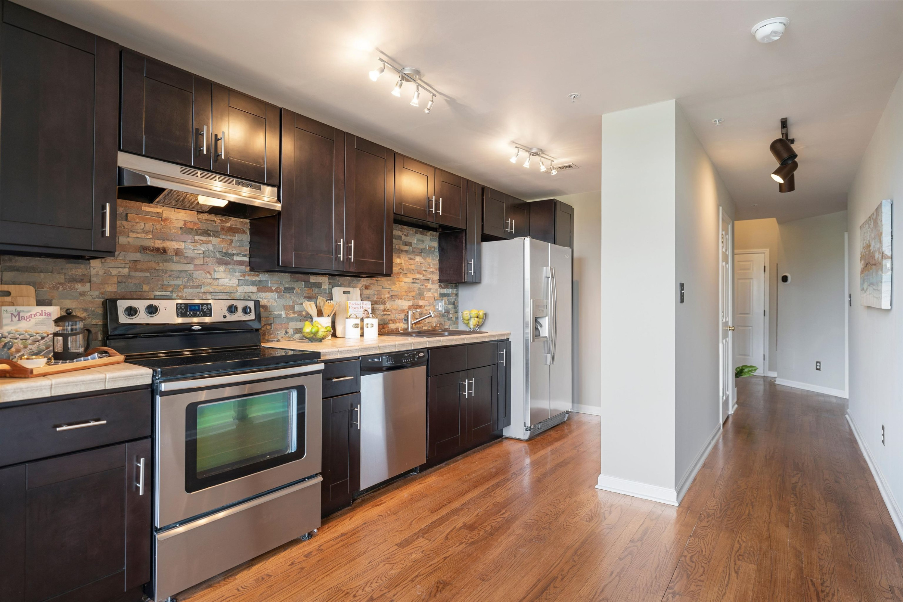 614 Capital Boulevard, Unit 212 Raleigh, NC 27603 - Photo 10 of 38 Photo 10