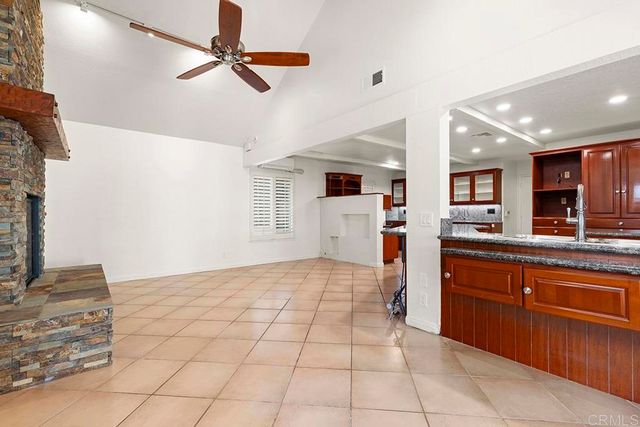 an empty room with an entryway