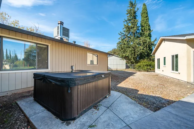 $645,000 | 7273 Amigo Way, Redding, CA 96002