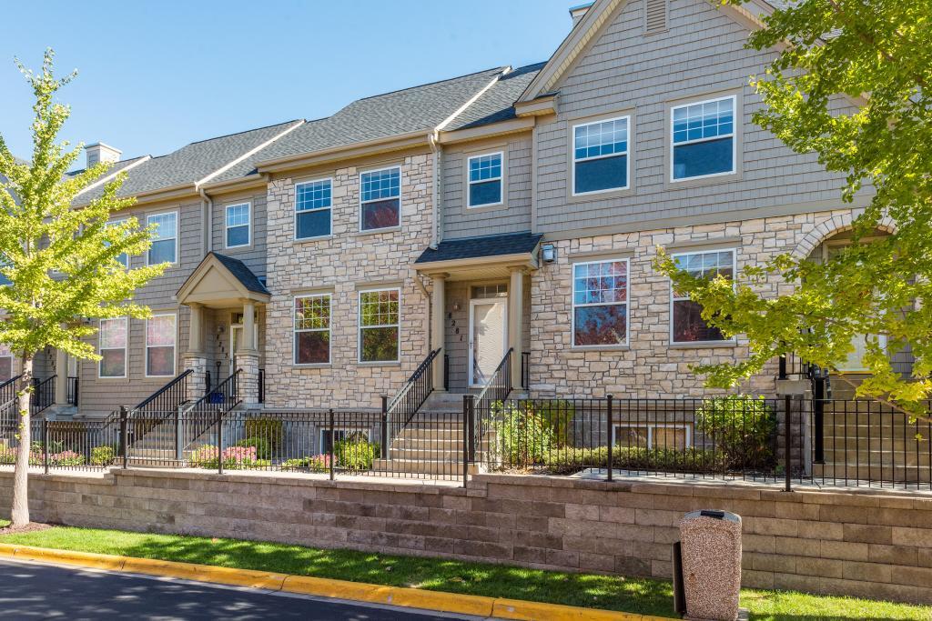 8281 Labont Way Eden Prairie, MN 55344 - Photo 1 of 1 Gallery Image 1