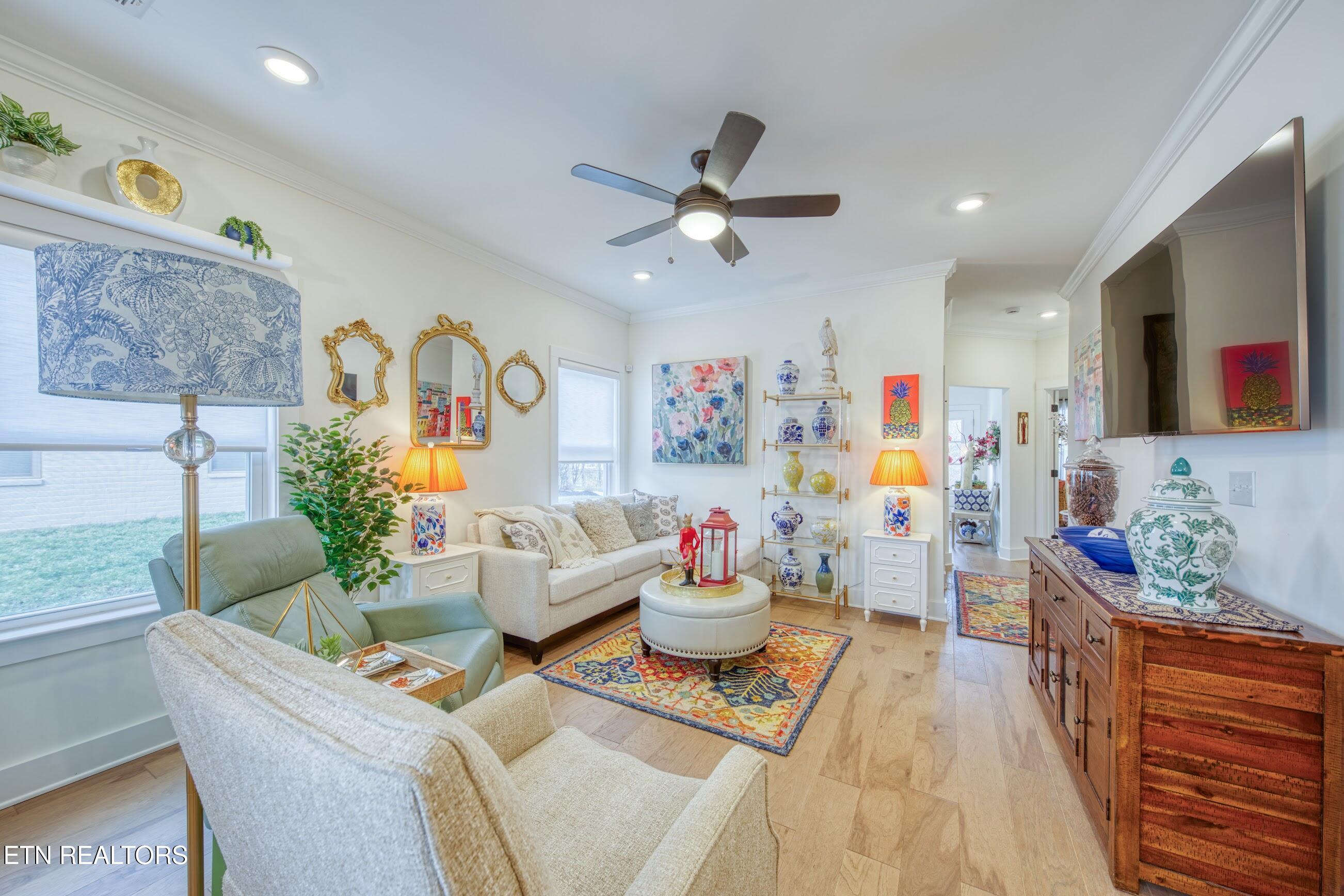 166 Goldheart Road Farragut, TN 37934 - Photo 15 of 44 166 Goldheart Rd Familyroom 2