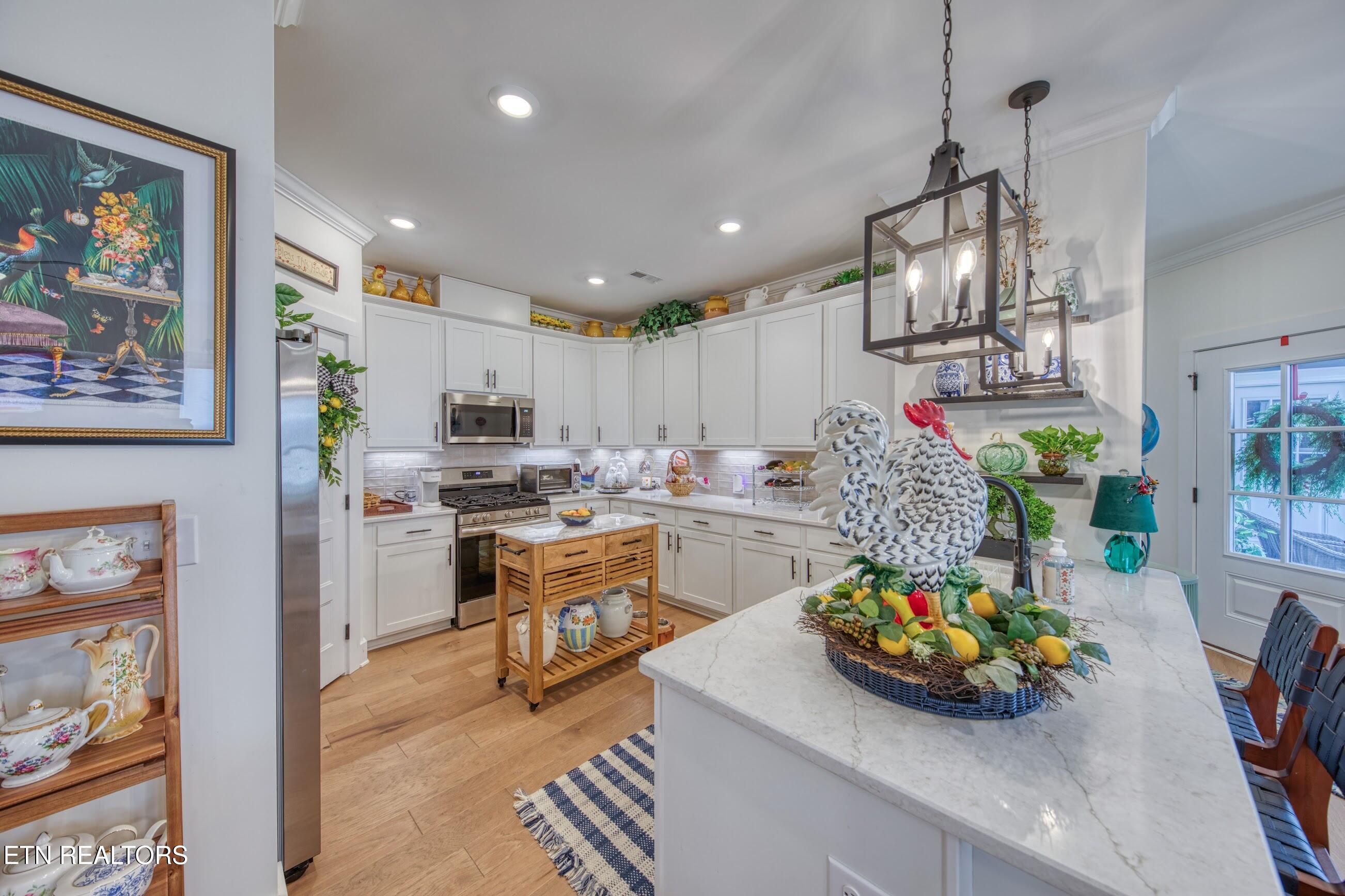 166 Goldheart Road Farragut, TN 37934 - Photo 19 of 44 166 Goldheart Rd Kitchen 2