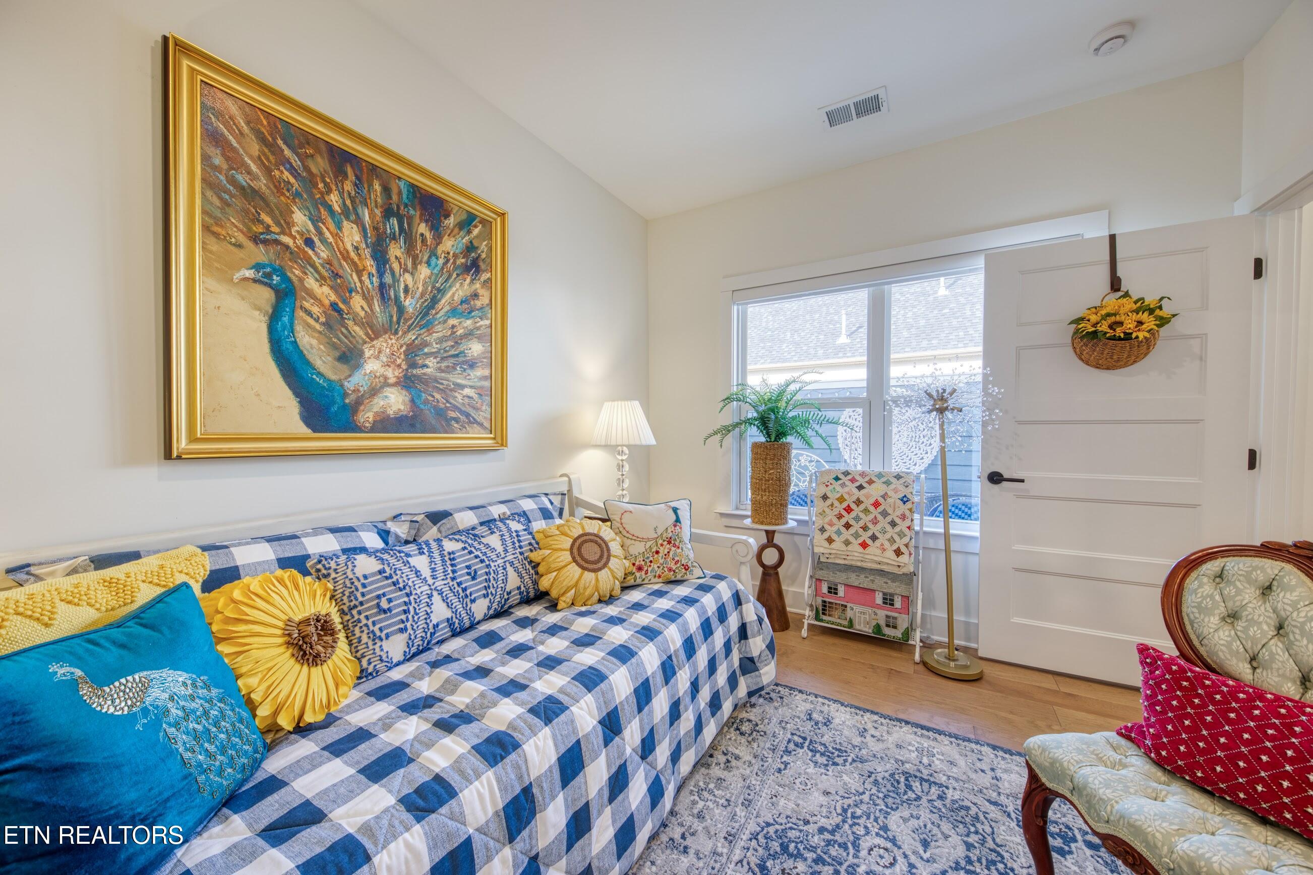 166 Goldheart Road Farragut, TN 37934 - Photo 24 of 44 166 Goldheart Rd bedroom 2 2nd shot