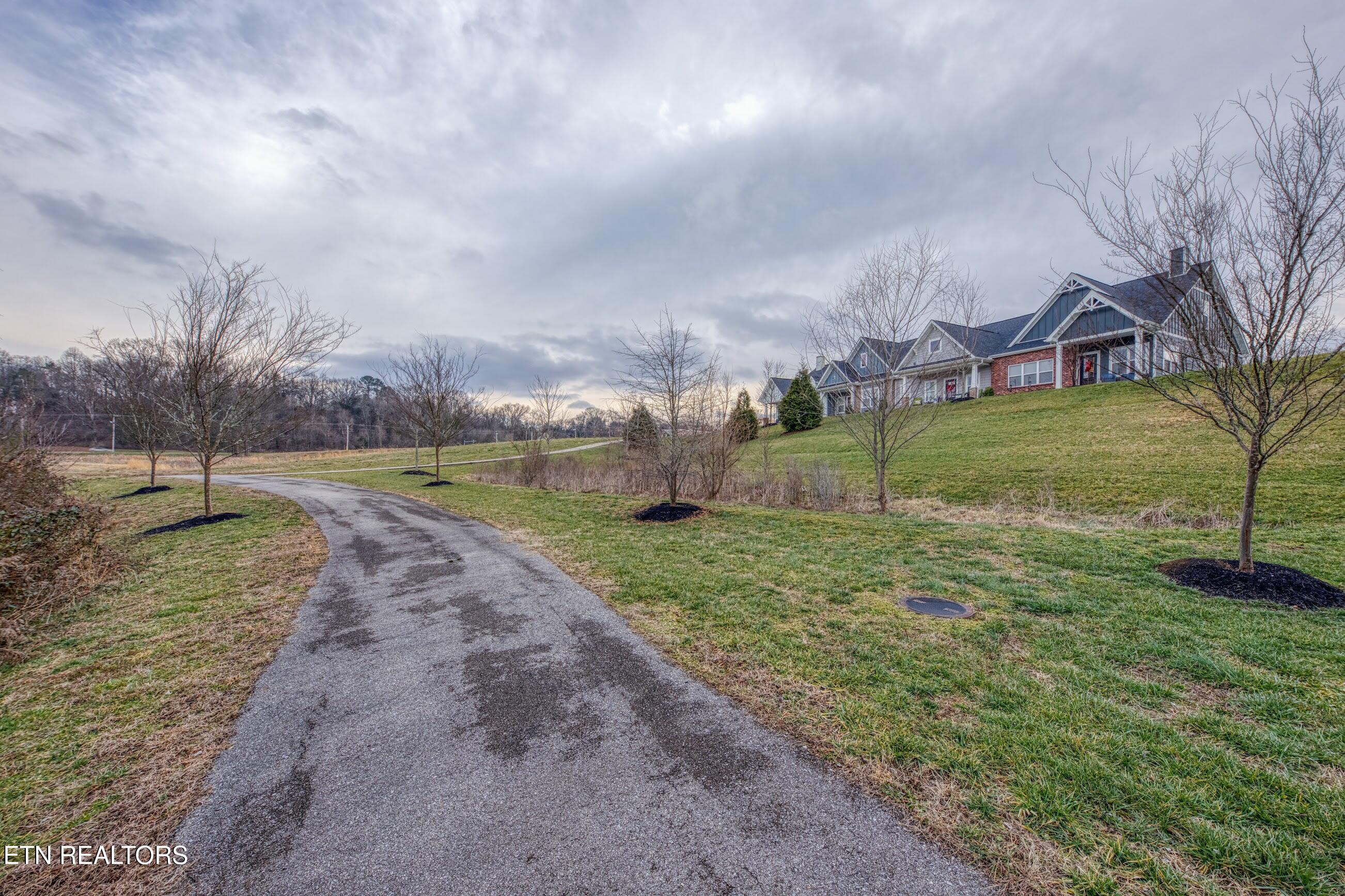 166 Goldheart Road Farragut, TN 37934 - Photo 44 of 44 166 Goldheart Rd Walking path