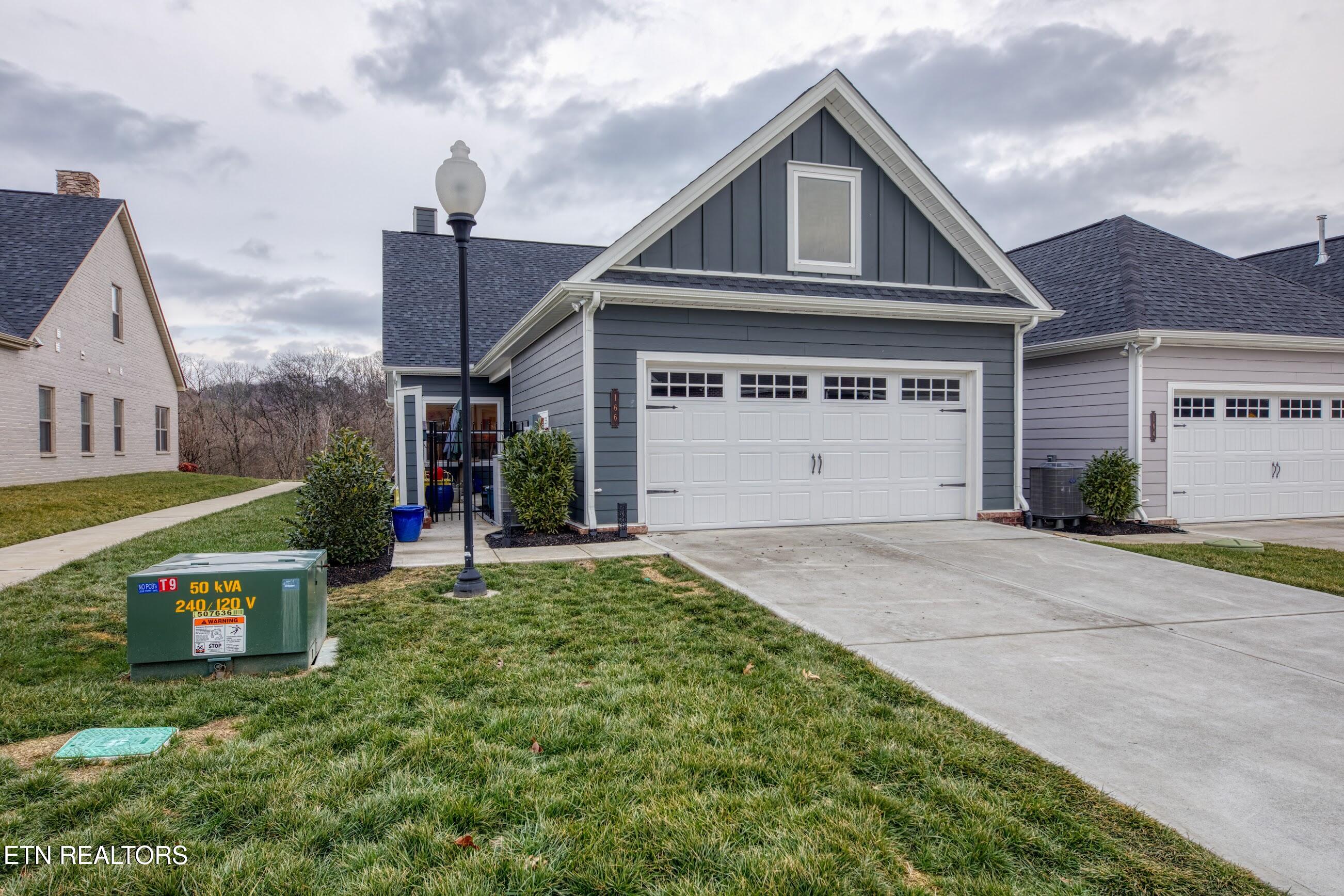 166 Goldheart Road Farragut, TN 37934 - Photo 7 of 44 166 Goldheart Rd Garage side