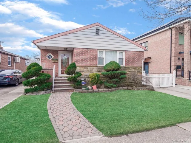 $3,900 | 58-52 208th Street | Bayside