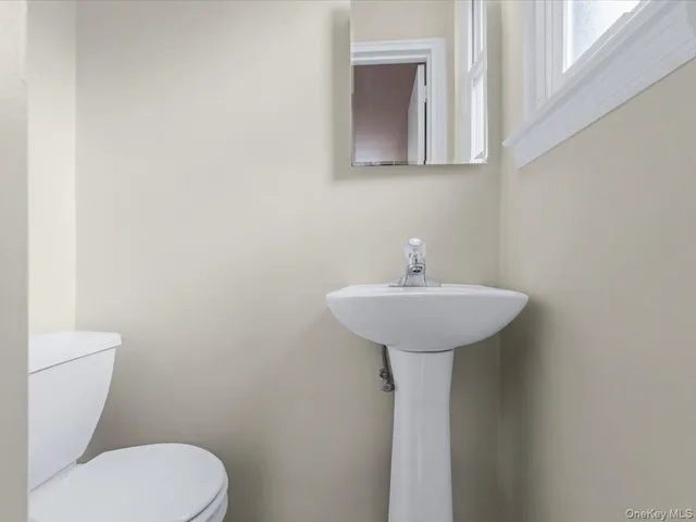 $3,900 | 58-52 208th Street | Bayside