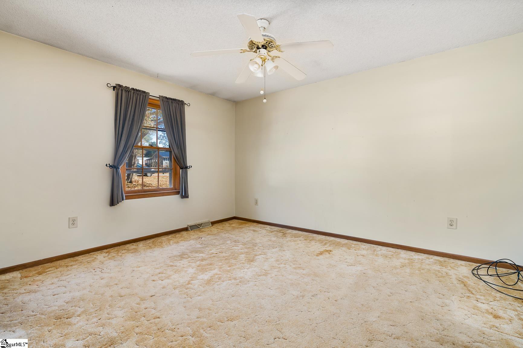 117 Boxwood Lane Anderson, SC 29621 - Photo 19 of 33 Gallery Image 19