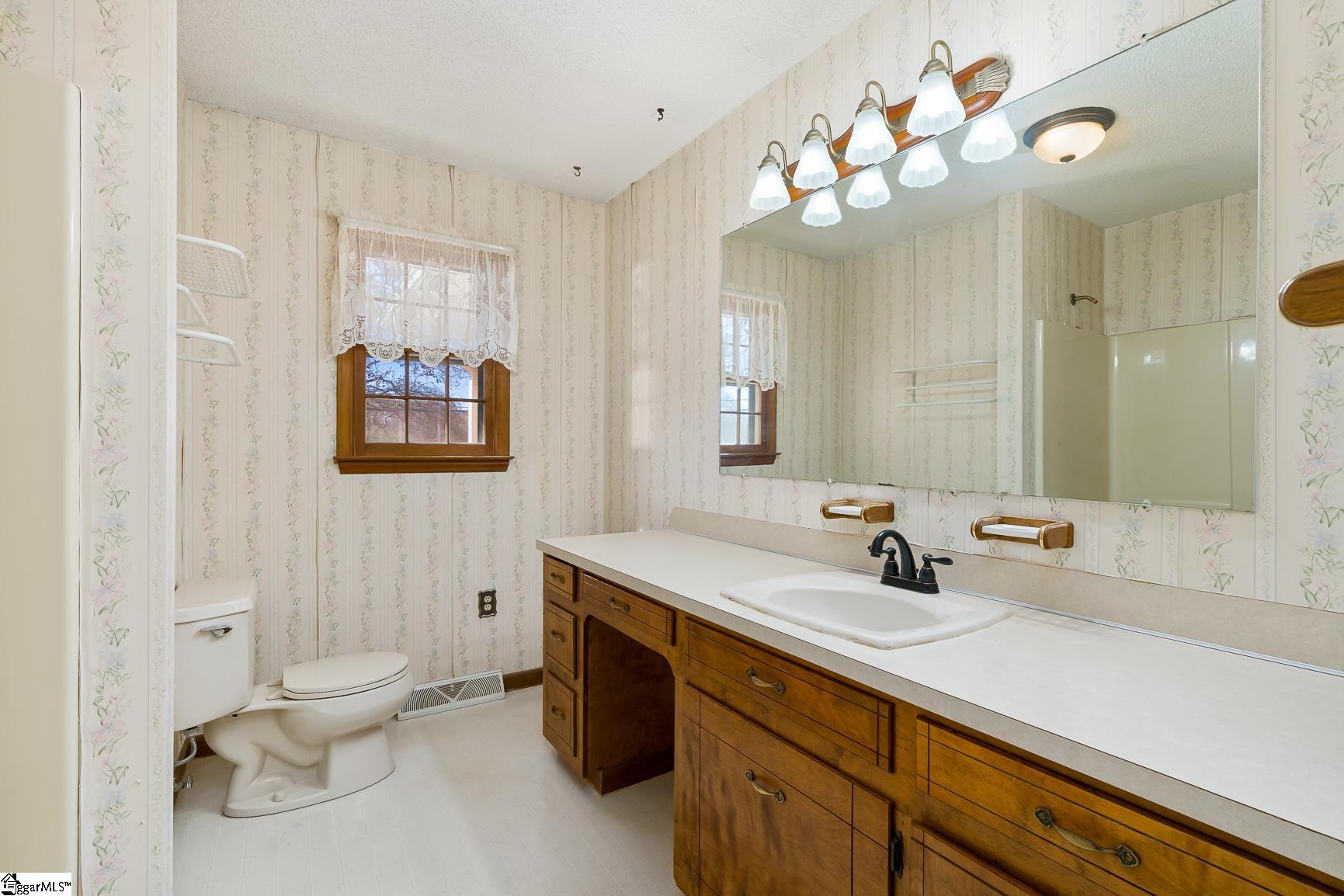 117 Boxwood Lane Anderson, SC 29621 - Photo 20 of 33 Gallery Image 20