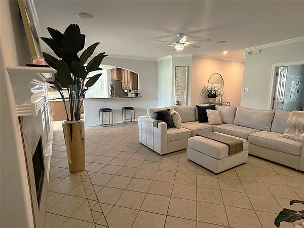 $2,395 | 8426 Hunters Village Drive, Humble, TX 77346