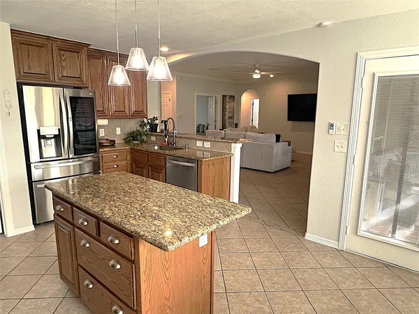 $2,395 | 8426 Hunters Village Drive, Humble, TX 77346