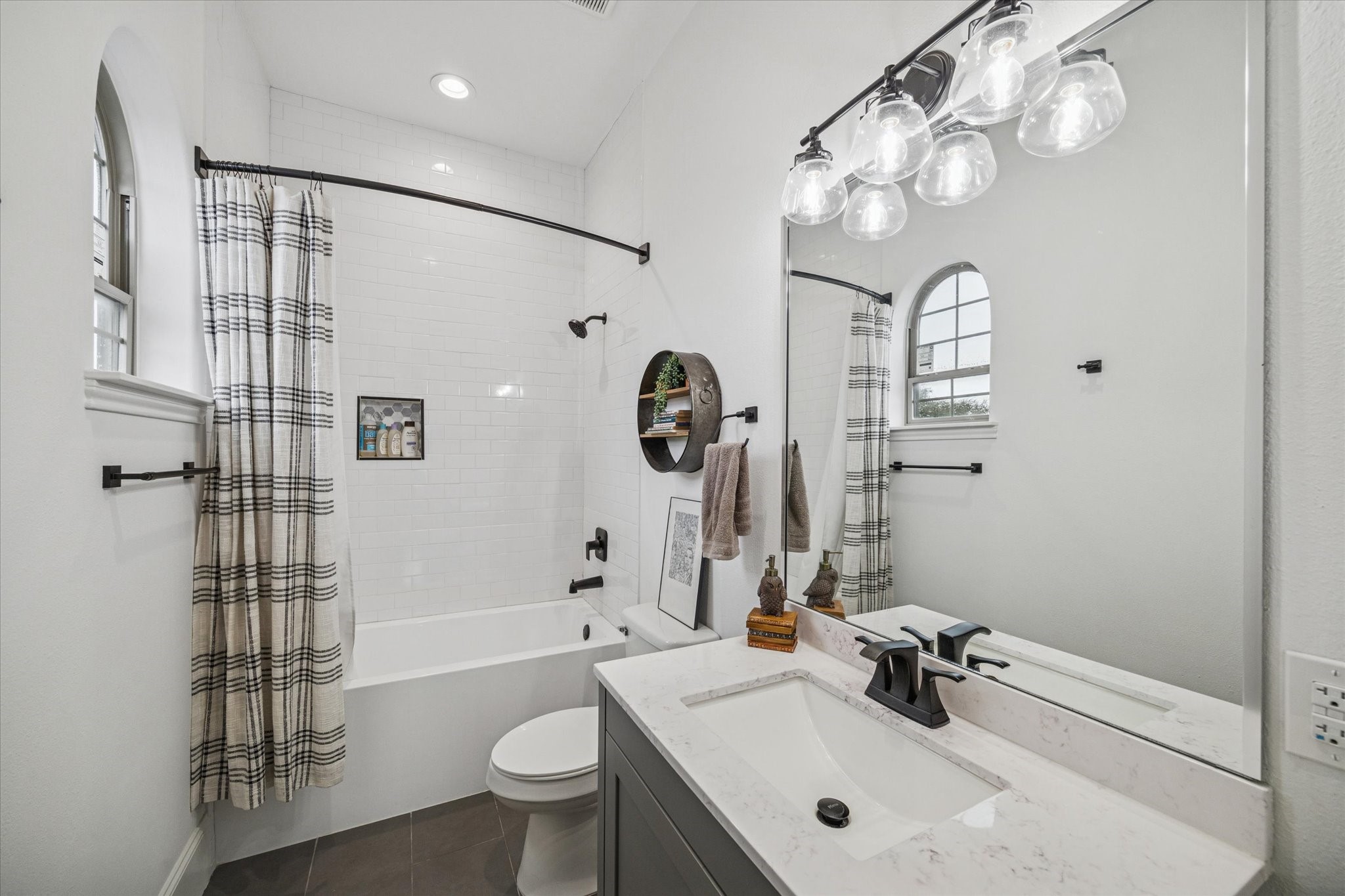1614 Sampson Street Houston, TX 77003 - Photo 20 of 32