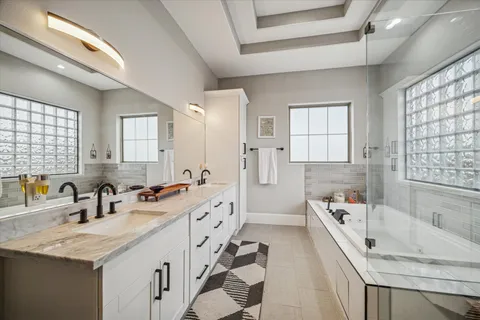 $550,000 | 1614 Sampson Street, Houston, TX 77003