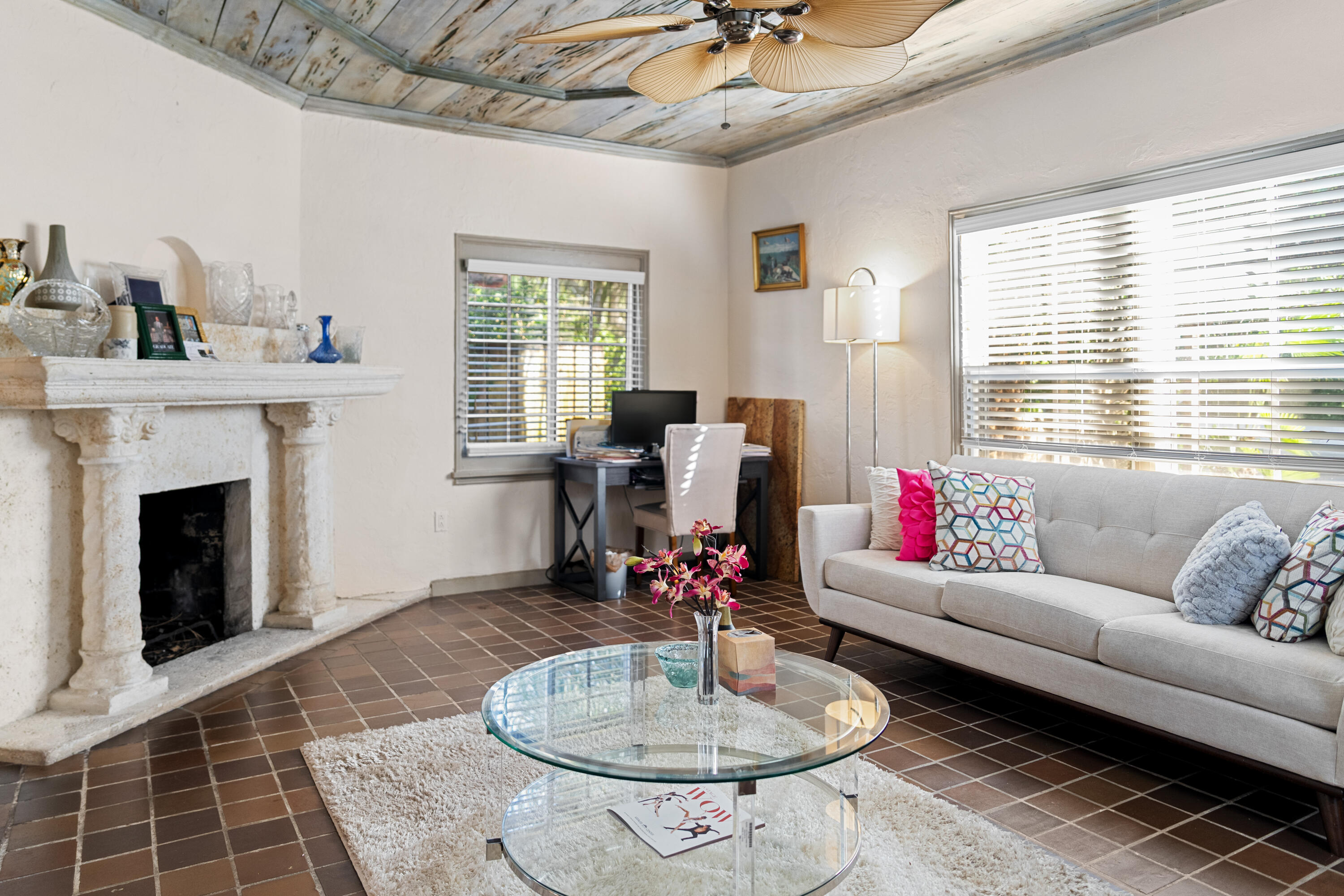735 Colonial Road West Palm Beach, FL 33405 - Photo 9 of 24 DSC03169
