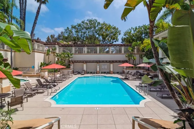 $615,000 | 2960 Champion Way, Unit 1006, Tustin, CA 92782