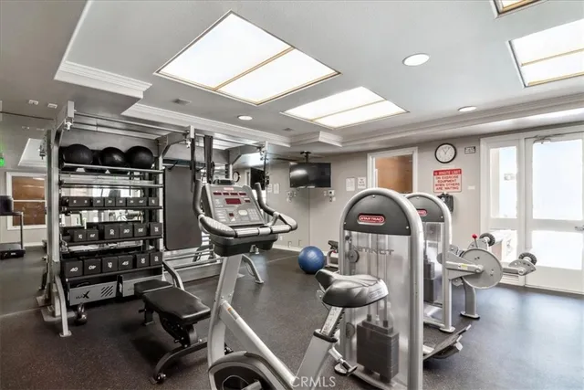 $615,000 | 2960 Champion Way, Unit 1006, Tustin, CA 92782