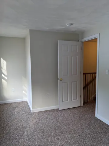 $2,250 | 24 Dakota Drive, Unit 242, Fremont, NH 03044