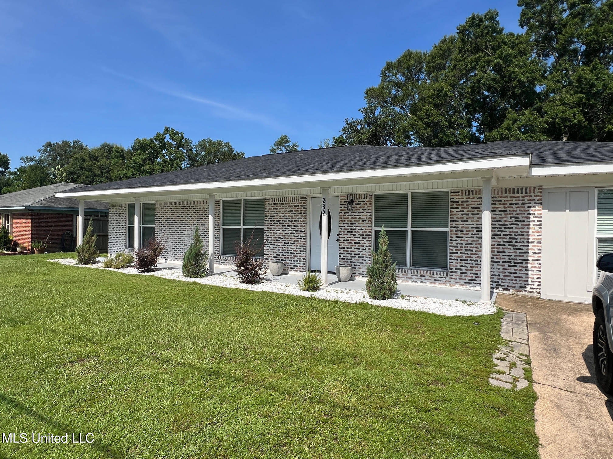 282 Mccool Street Ocean Springs, MS 39564 - Photo 4 of 22 unnamed