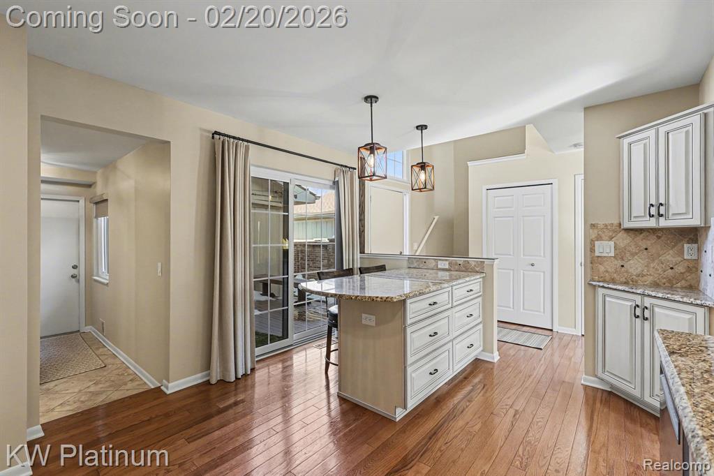 2959 Meadowbrook Drive Rochester Hills, MI 48309 - Photo 6 of 34