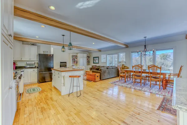 $1,299,900 | 81 Meadow Lane, North Woodstock, NH 03262