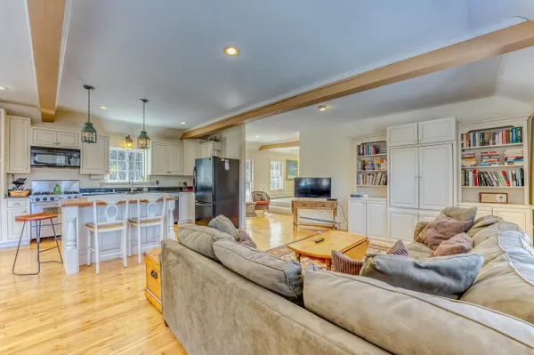 $1,299,900 | 81 Meadow Lane, North Woodstock, NH 03262