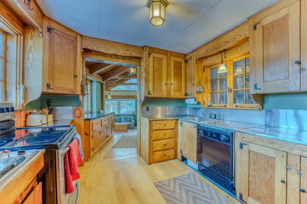 $1,299,900 | 81 Meadow Lane, North Woodstock, NH 03262