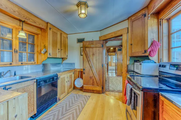 $1,299,900 | 81 Meadow Lane, North Woodstock, NH 03262