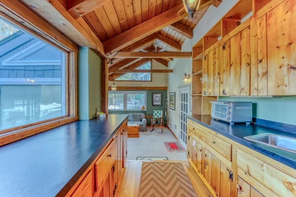 $1,299,900 | 81 Meadow Lane, North Woodstock, NH 03262