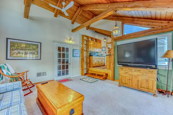 $1,299,900 | 81 Meadow Lane, North Woodstock, NH 03262