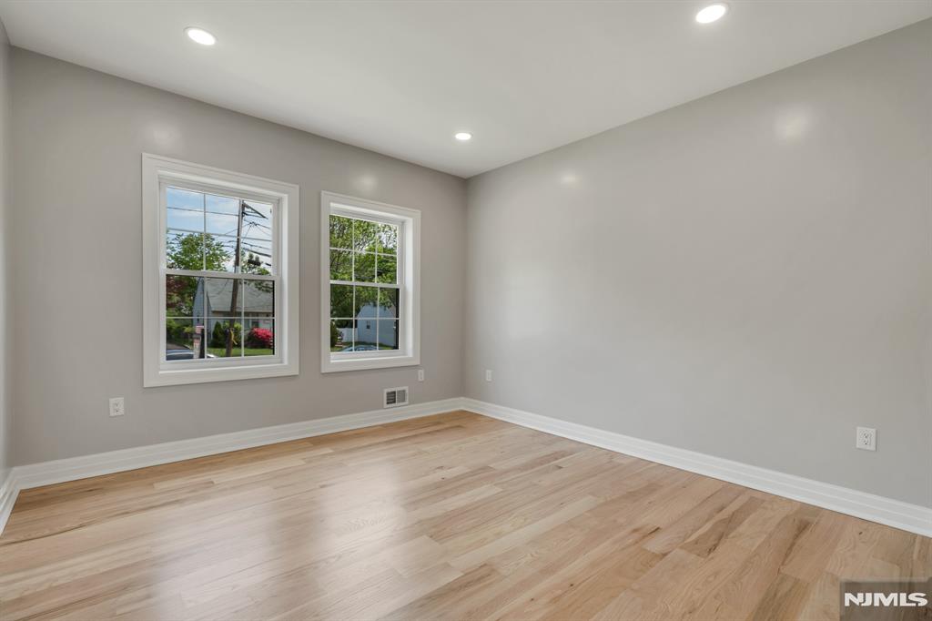 67 Melody Hill Road Clifton, NJ 07013 - Photo 13 of 25