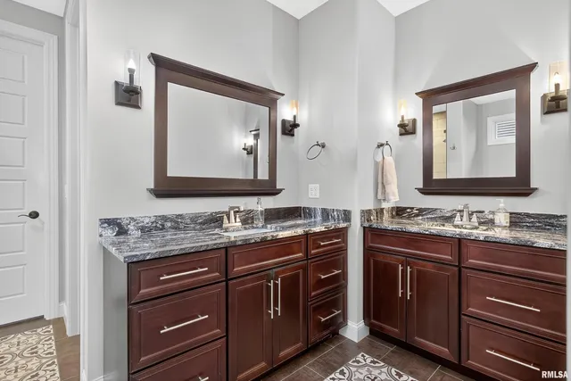 $750,000 | 4136 Muirfield Court, Bettendorf, IA 52722