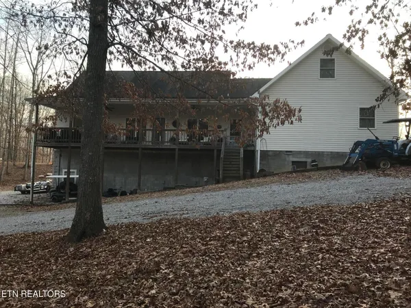 $649,900 | 131 East Lane, Jamestown, TN 38556