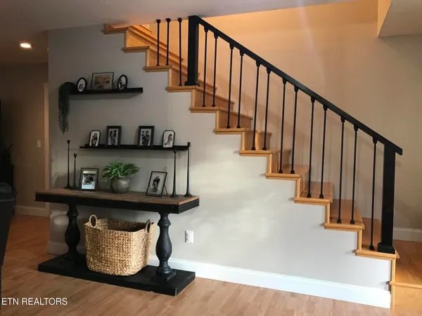 $649,900 | 131 East Lane, Jamestown, TN 38556