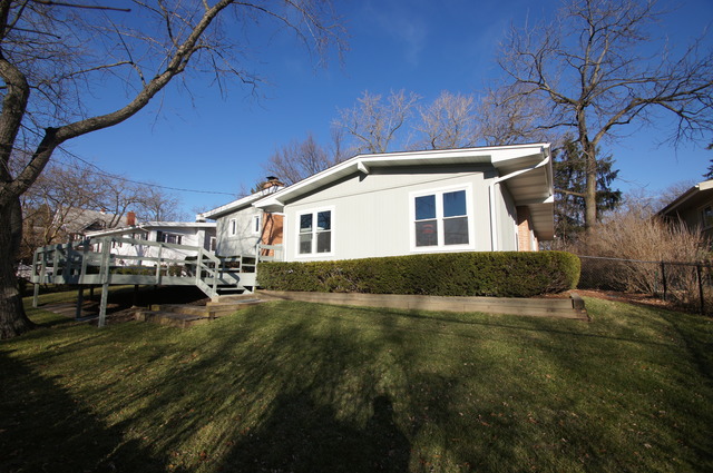 64 Green Bay Road Highland Park, IL 60035 - Photo 2 of 21
