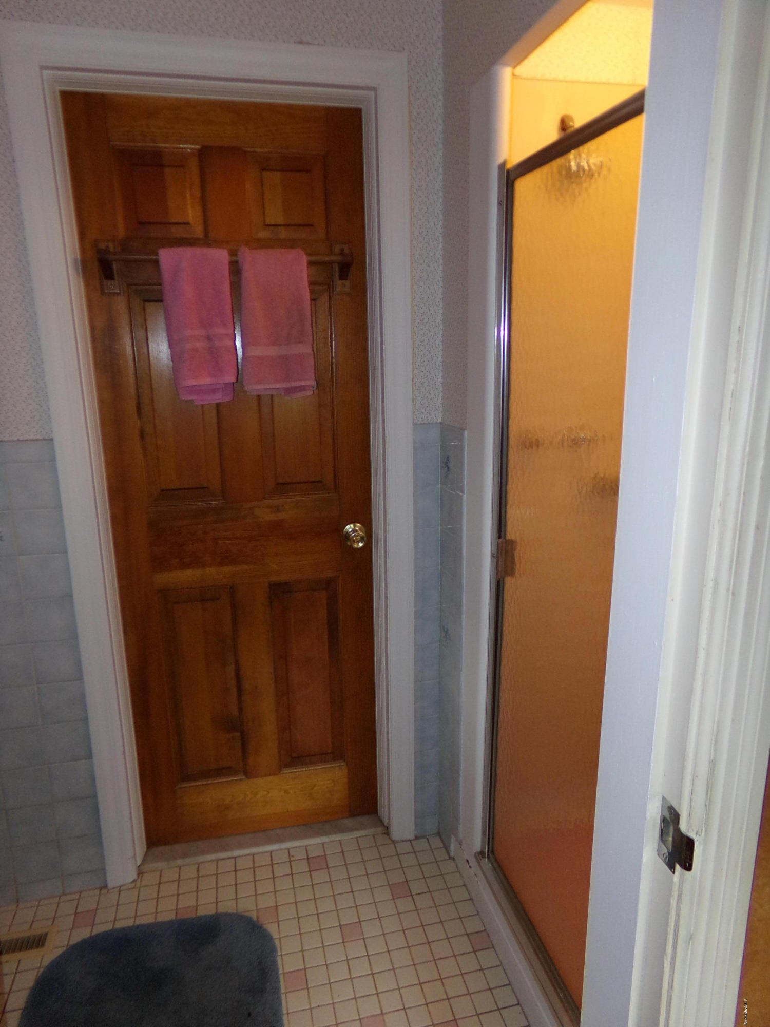 197 Holmes Road Pittsfield, MA 01201 - Photo 14 of 25 109_0025