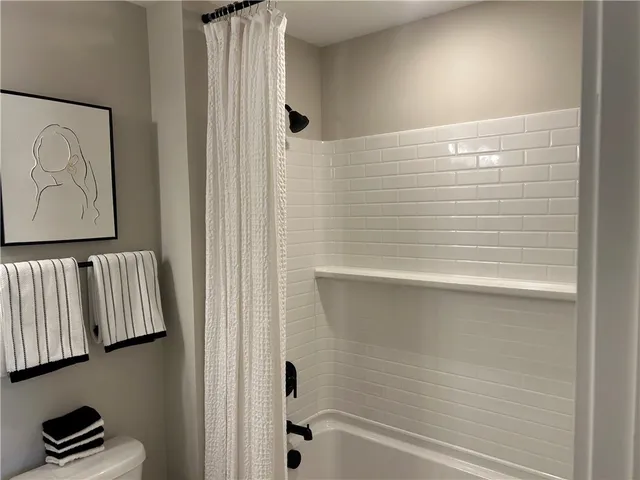 $469,900 | 102 Cross Creek Drive, Central, SC 29630