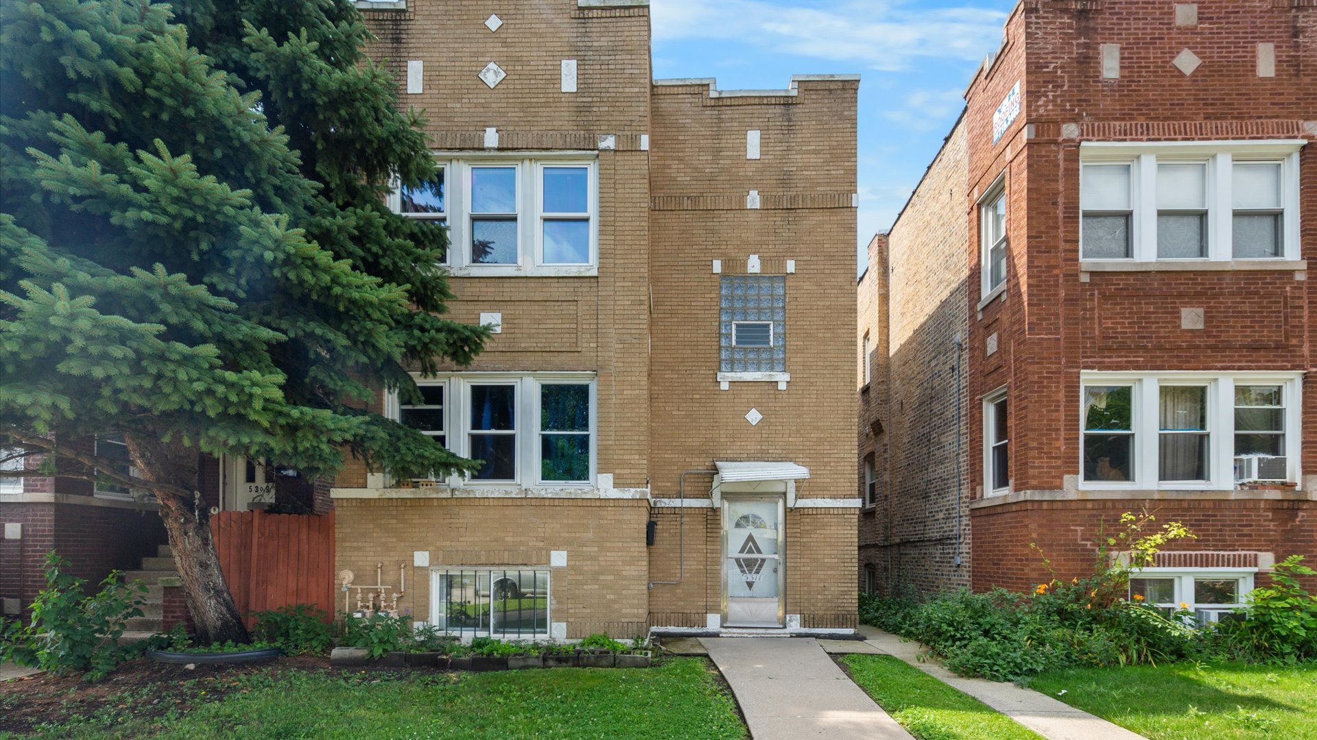 5311 West Henderson Street, Unit G Chicago, IL 60641 - Photo 1 of 11