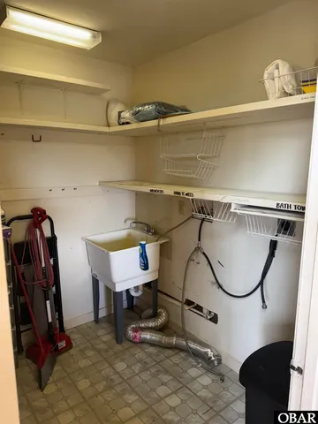 $599,000 | 1021 Irvin Garrish Highway, Unit 6, Ocracoke, NC 27960