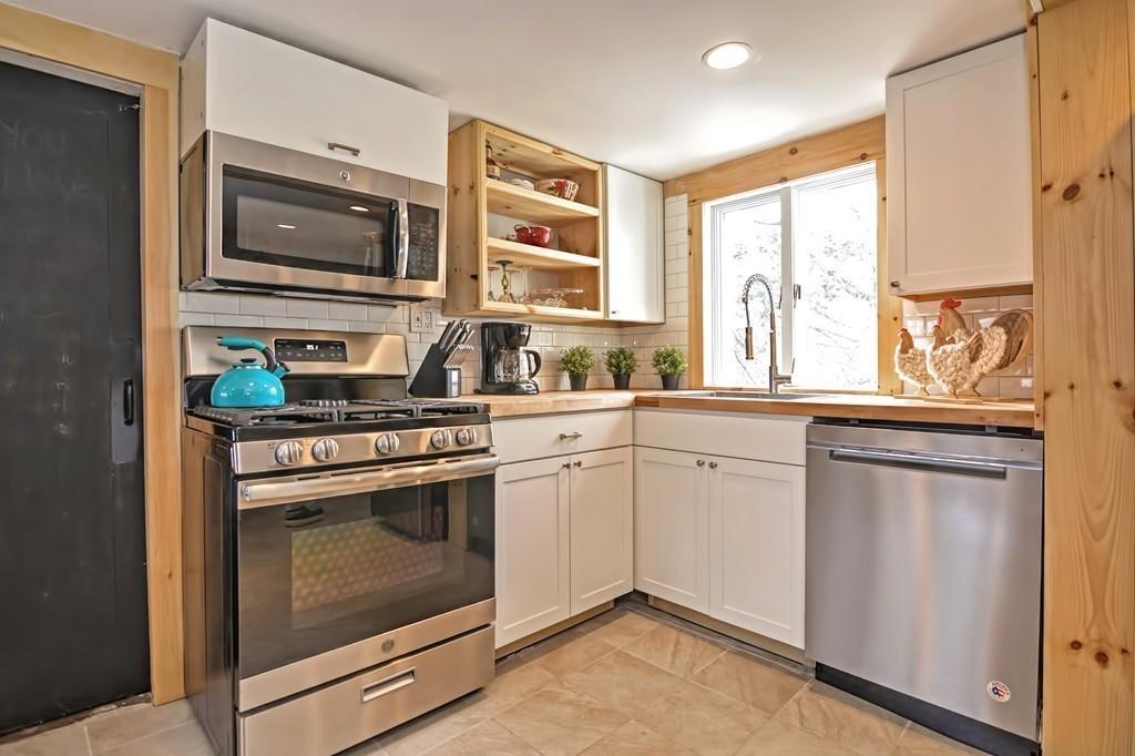 5 Kingsbury Road Norfolk, MA 02056 - Photo 11 of 28 Gallery Image 11