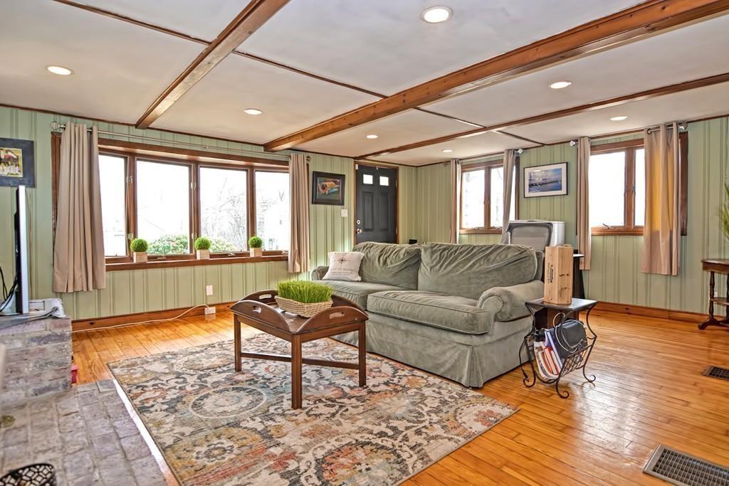 5 Kingsbury Road Norfolk, MA 02056 - Photo 3 of 28 Gallery Image 3