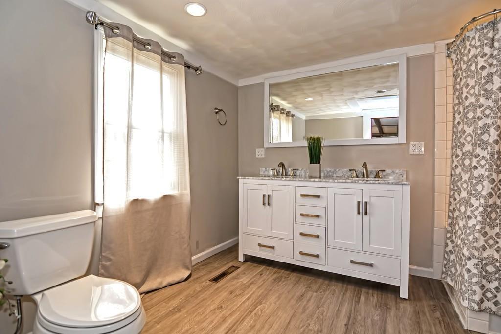 5 Kingsbury Road Norfolk, MA 02056 - Photo 7 of 28 Gallery Image 7