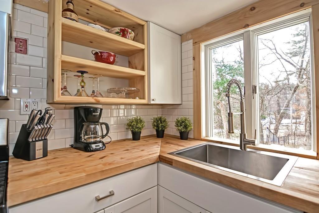 5 Kingsbury Road Norfolk, MA 02056 - Photo 10 of 28 Gallery Image 10