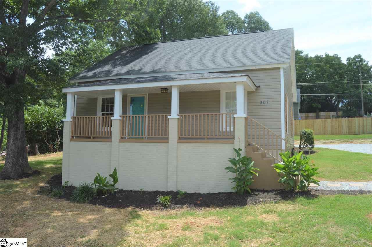 307 Hill Street Easley, SC 29640 - Photo 3 of 34 Gallery Image 3