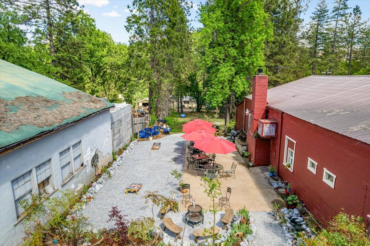 21375 Main Street Lakehead, CA 96051 - Photo 16 of 45 35-Klub Klondike Patio 2
