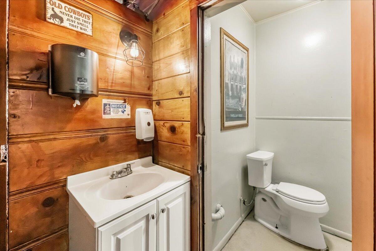 21375 Main Street Lakehead, CA 96051 - Photo 22 of 45 06-Klub Klondike 6