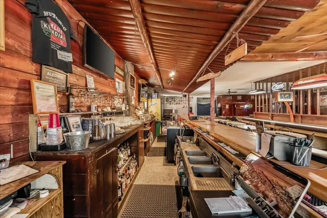 $570,000 | 21375 Main Street, Lakehead, CA 96051